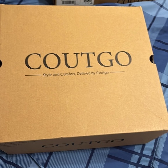 NWT Coutgo Womens Platform Chelsea Boots Low Heel Lug Sole Ankle Booties Quilted - Picture 5 of 5